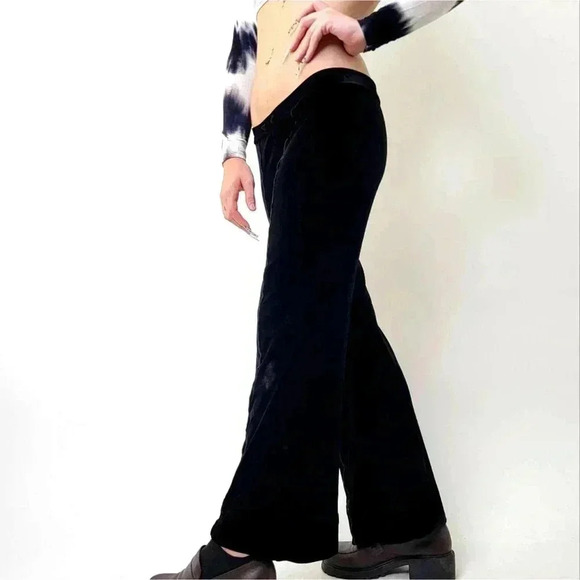Vintage Y2k Low Rise Wide Flare Leg Velour Pants by WildCat - M - Picture 5 of 6